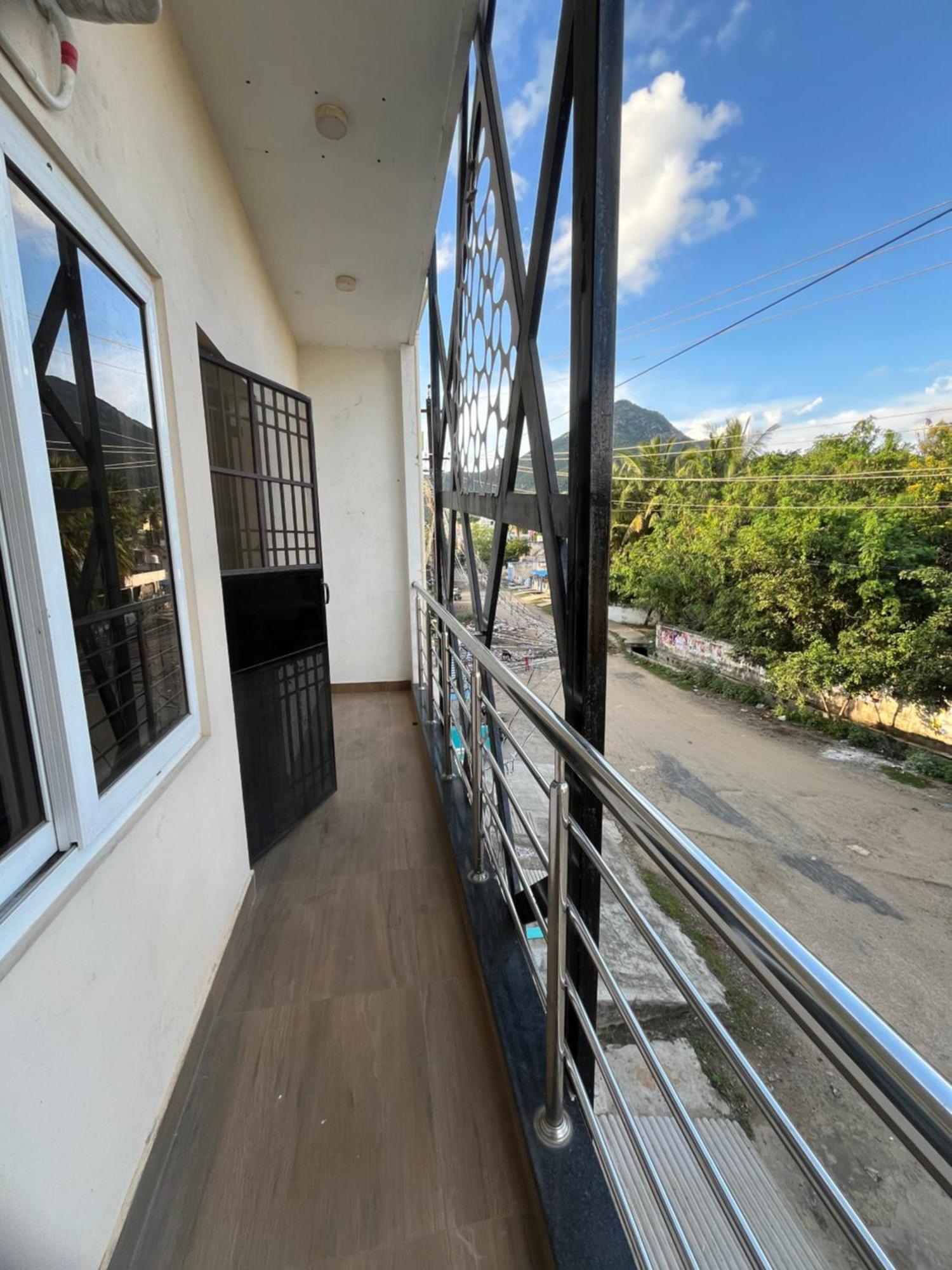 Girivalam Vista Residency Apartment Tiruvannamalai Exterior photo
